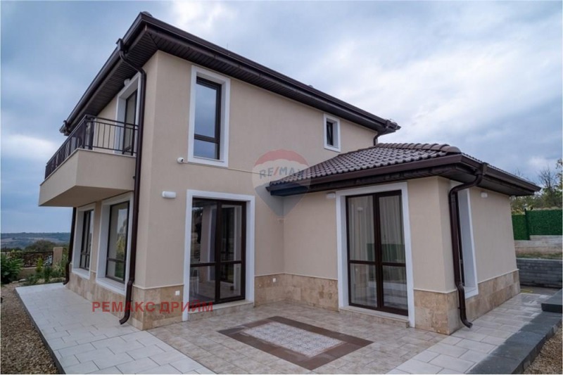 Продава КЪЩА, с. Приселци, област Варна