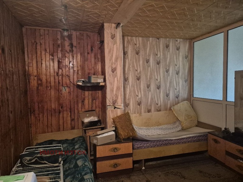 Продава 2-СТАЕН, гр. Перник, Изток, снимка 2 - Апартаменти - 53375681