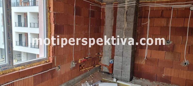 Продава 2-СТАЕН, гр. Пловдив, Кючук Париж, снимка 2 - Апартаменти - 54540409