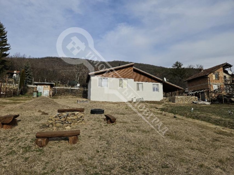 Till salu  Hus region Gabrovo , Sevlievo , 72 kvm | 64965076