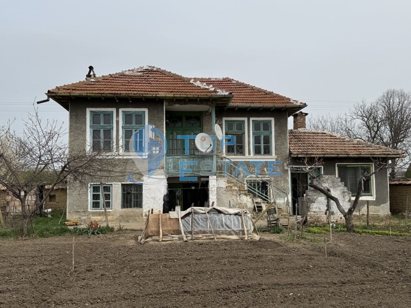 Продава КЪЩА, с. Ресен, област Велико Търново