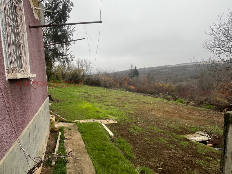 Продава ВИЛА, гр. Плевен, м-т Орлето, снимка 5 - Вили - 52782180