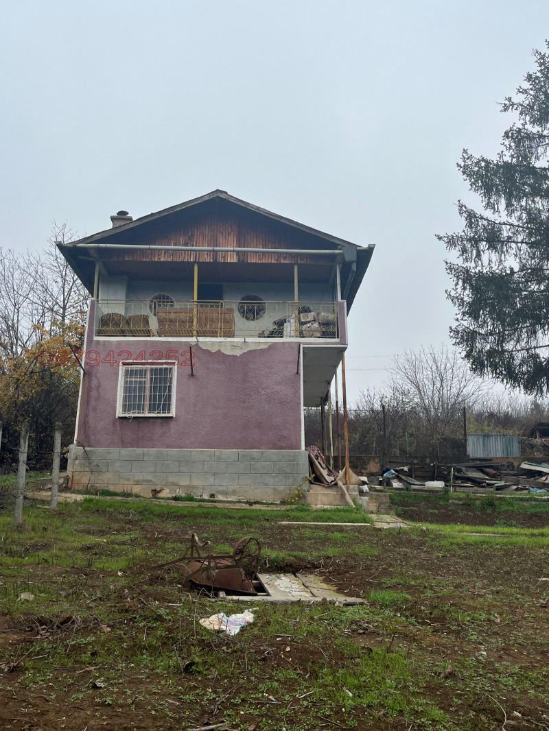 Продава ВИЛА, гр. Плевен, м-т Орлето