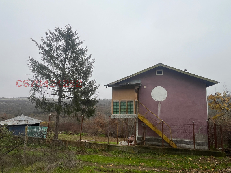 Продава ВИЛА, гр. Плевен, м-т Орлето, снимка 4 - Вили - 52782180