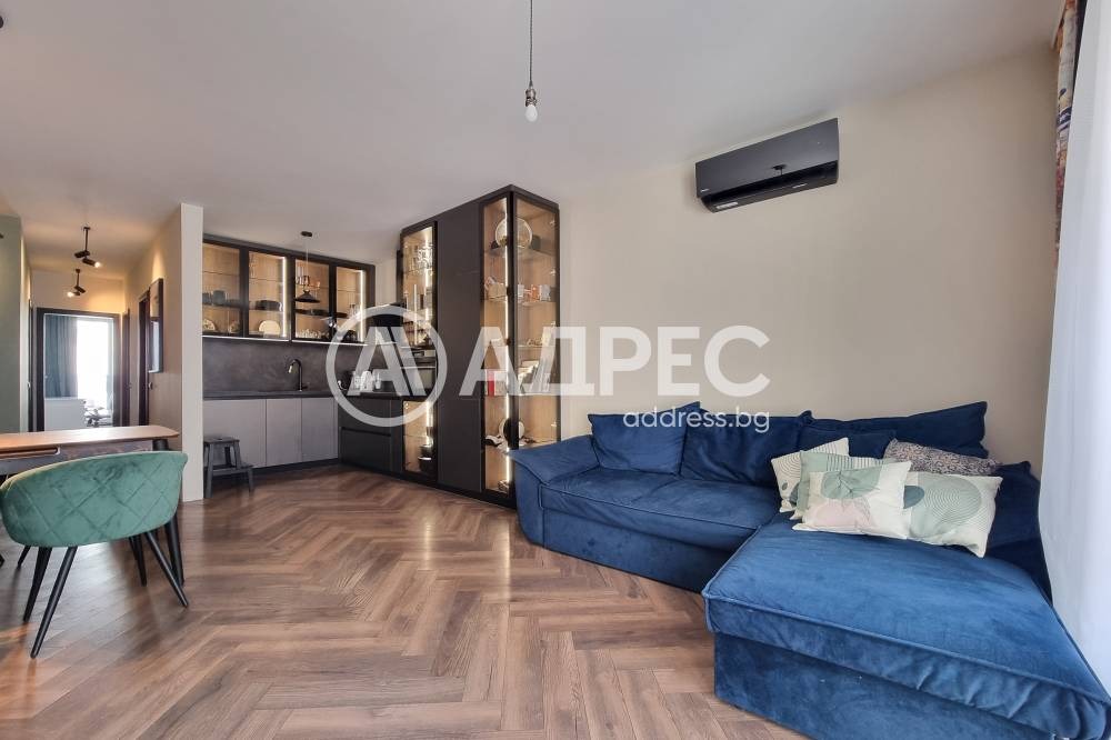 Продава 3-СТАЕН, гр. София, Център, снимка 2 - Апартаменти - 54280473