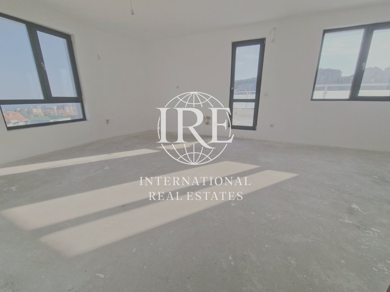 Продава 4-СТАЕН, гр. Варна, Виница, снимка 2 - Апартаменти - 54073538