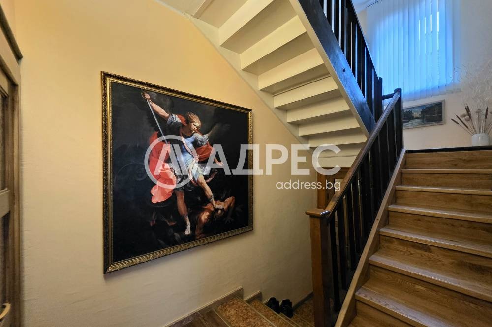 Продава КЪЩА, гр. София, Център, снимка 5 - Къщи - 54110800