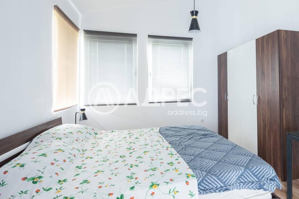 Продава КЪЩА, с. Рогачево, област Добрич, снимка 3 - Къщи - 55120145