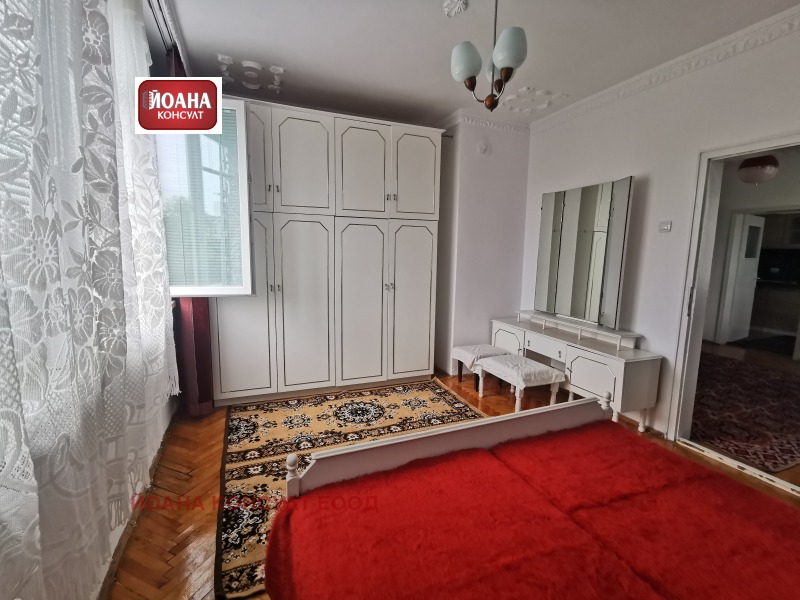 Продава  3-стаен град Плевен , Мара Денчева , 89 кв.м | 68549104 - изображение [8]