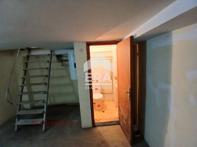 Продава  Офис град Плевен , Идеален център , 28 кв.м | 46081506 - изображение [3]