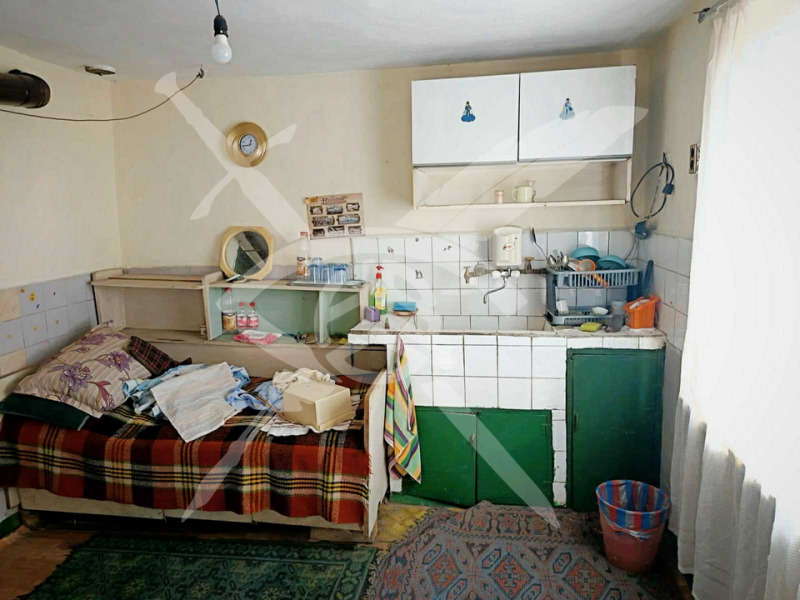 Продава КЪЩА, с. Кривня, област Варна, снимка 2 - Къщи - 52291006