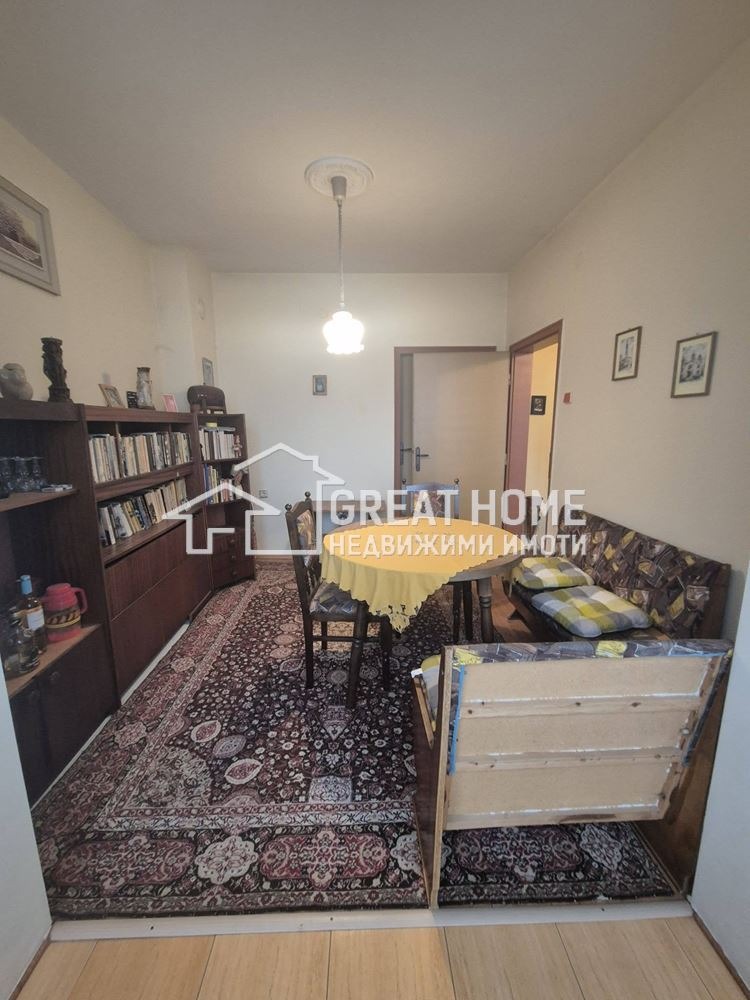 Продава КЪЩА, гр. Търговище, Запад 1, снимка 2 - Къщи - 53028847