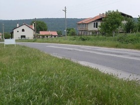 Парцел град Варна, с. Звездица