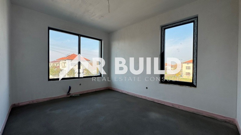 Продава КЪЩА, с. Труд, област Пловдив, снимка 6 - Къщи - 52639351