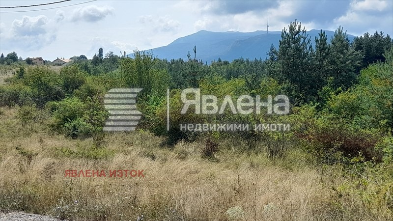 Till salu  Komplott Sofia , v.z.Gorna banja , 1384 kvm | 12838858 - bild [4]
