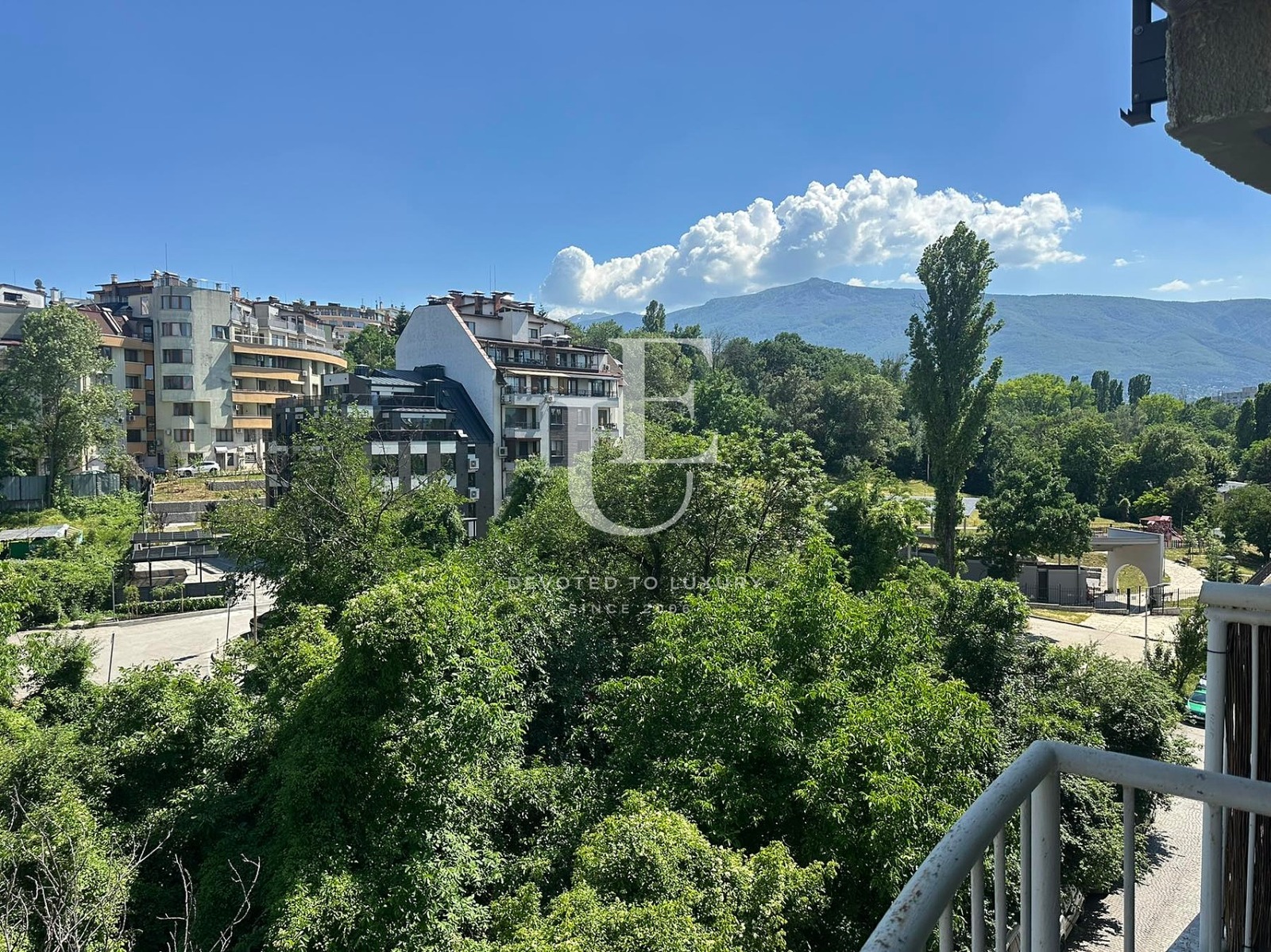 Продава 3-СТАЕН, гр. София, Лозенец, снимка 2 - Апартаменти - 55208126