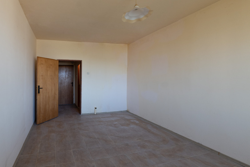 Продава 2-СТАЕН, гр. Добрич, Промишлена зона - Север