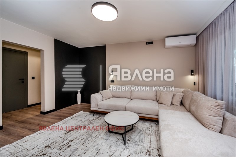 Продава 4-СТАЕН, гр. София, Център, снимка 2 - Апартаменти - 53865783