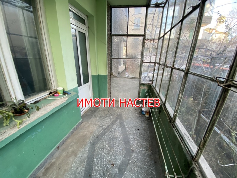 Продава ЕТАЖ ОТ КЪЩА, гр. Шумен, Център, снимка 11 - Етаж от къща - 52558095