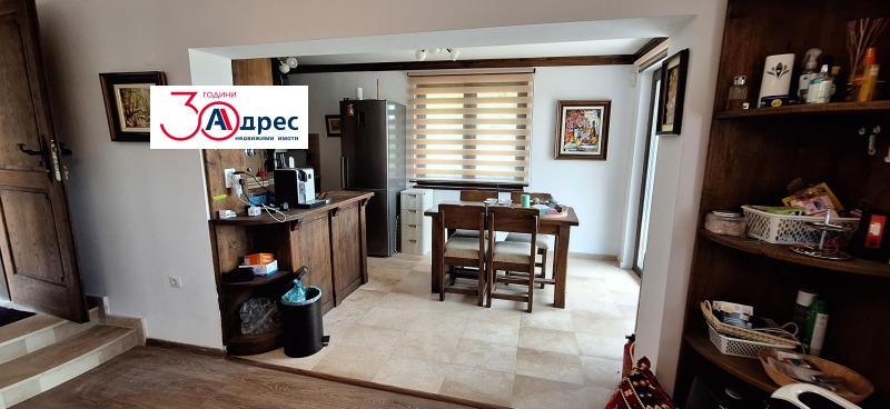 Продава КЪЩА, гр. Елена, област Велико Търново, снимка 9 - Къщи - 52390558