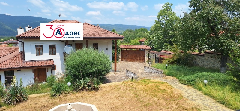 Продава КЪЩА, гр. Елена, област Велико Търново, снимка 2 - Къщи - 52390558