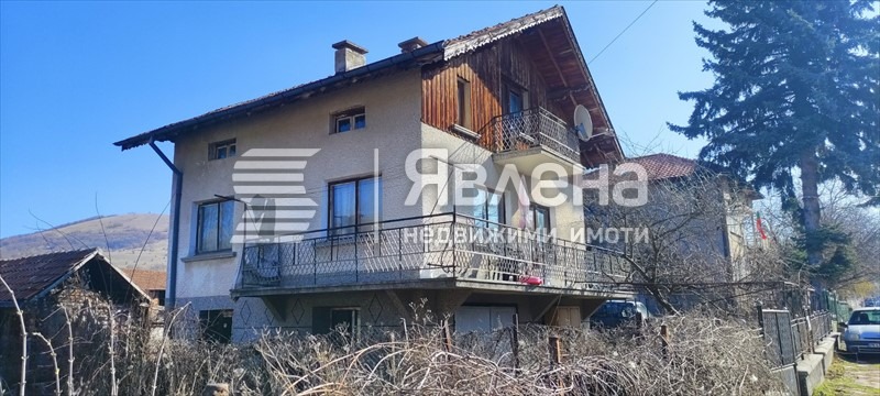 Продава КЪЩА, с. Боснек, област Перник, снимка 2 - Къщи - 55828659