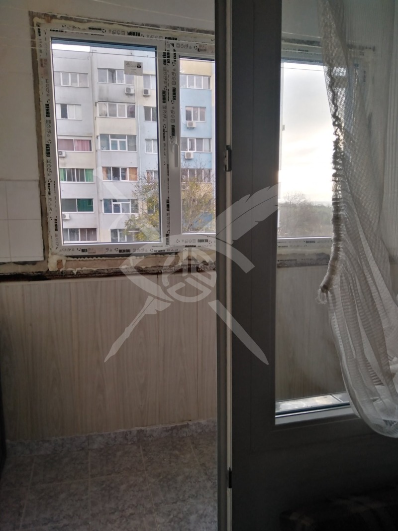 Продава 1-СТАЕН, гр. Бургас, област Бургас, снимка 2 - Апартаменти - 53093863