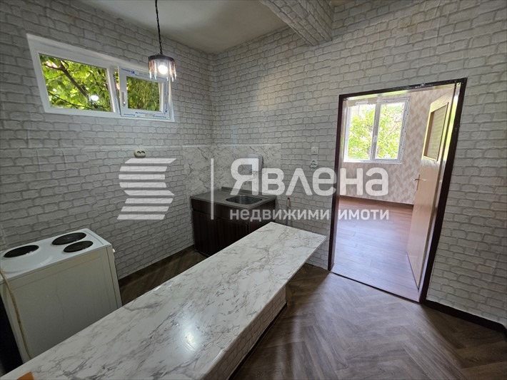 Продава ЕТАЖ ОТ КЪЩА, гр. София, Орландовци, снимка 3 - Етаж от къща - 53091922