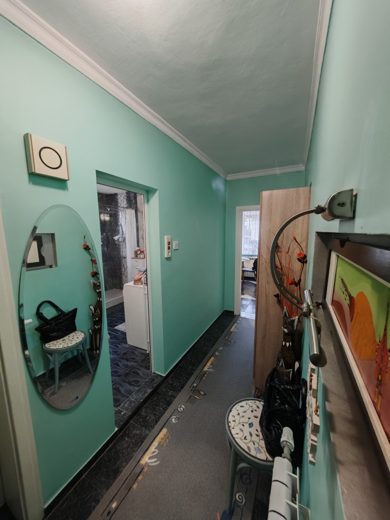 Продава ЕТАЖ ОТ КЪЩА, гр. Смолян, Долно Райково, снимка 2 - Етаж от къща - 53097084