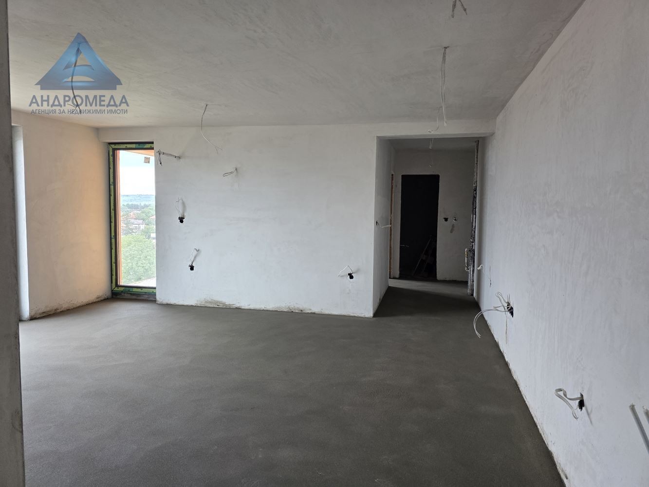 Продава  3-стаен град Плевен , Широк център , 101 кв.м | 20824239