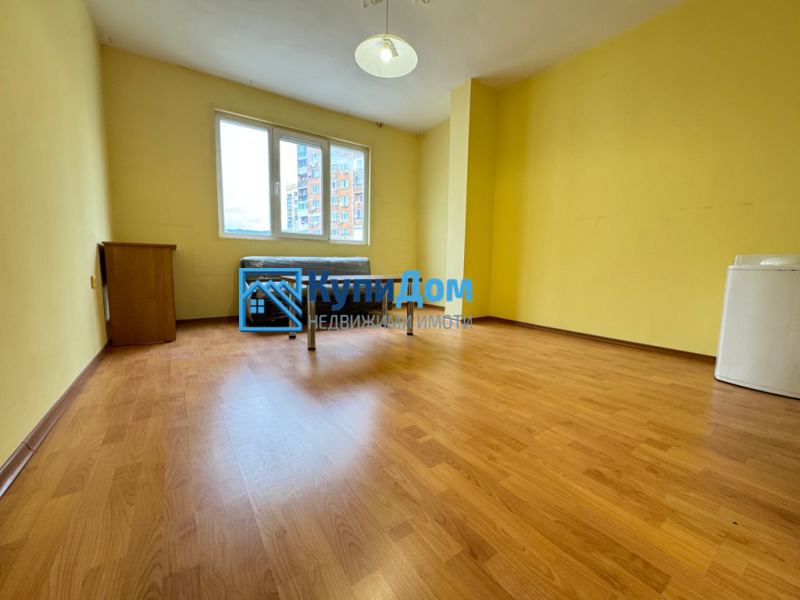 Продава 4-СТАЕН, гр. Шумен, Математическа гимназия, снимка 2 - Апартаменти - 52614278