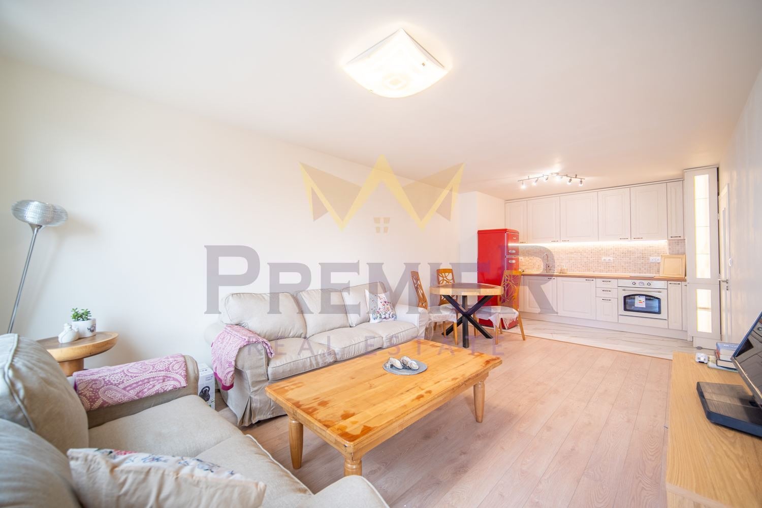 Продава 2-СТАЕН, гр. Варна, Бриз, снимка 3 - Апартаменти - 54351032