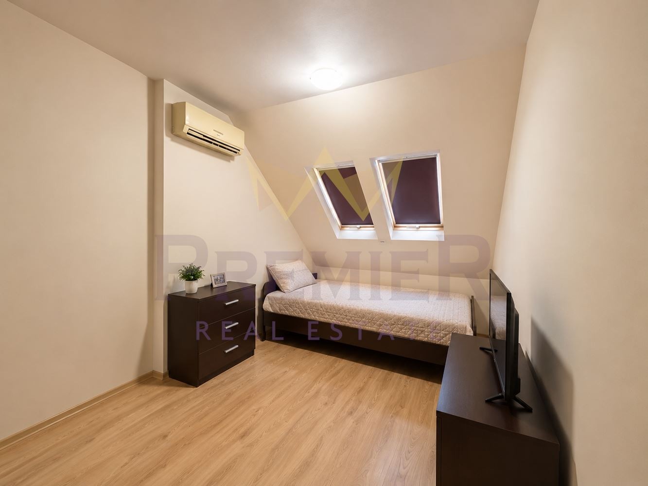 Продава 4-СТАЕН, гр. Варна, Бриз, снимка 4 - Апартаменти - 55751624