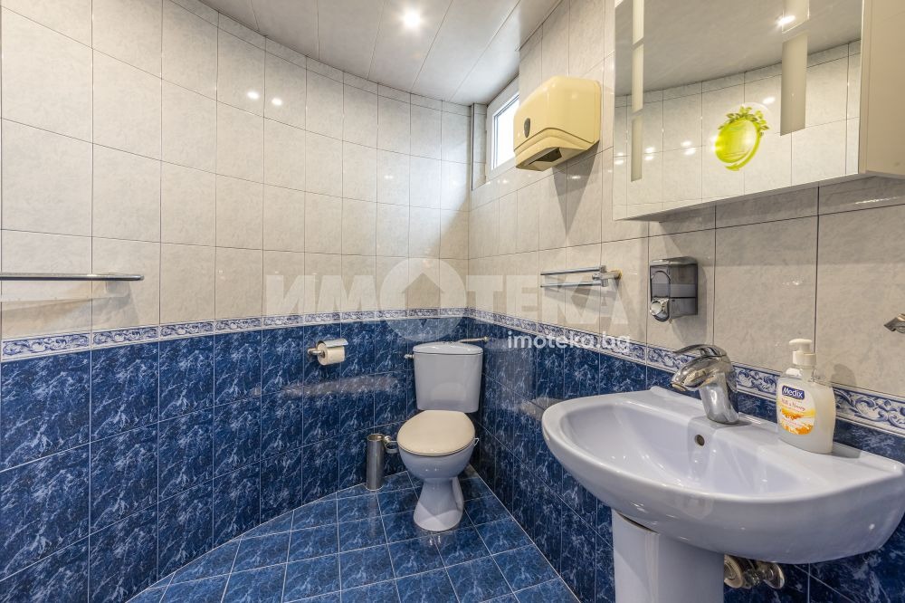 Продава МНОГОСТАЕН, гр. Варна, Център, снимка 16 - Апартаменти - 54618474