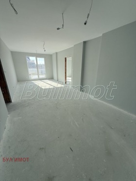 2-стаен град Варна, Левски 1