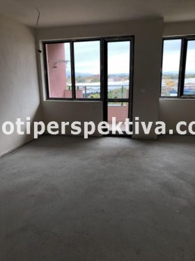 2 slaapkamers Kjutsjuk Parizj, Plovdiv 3