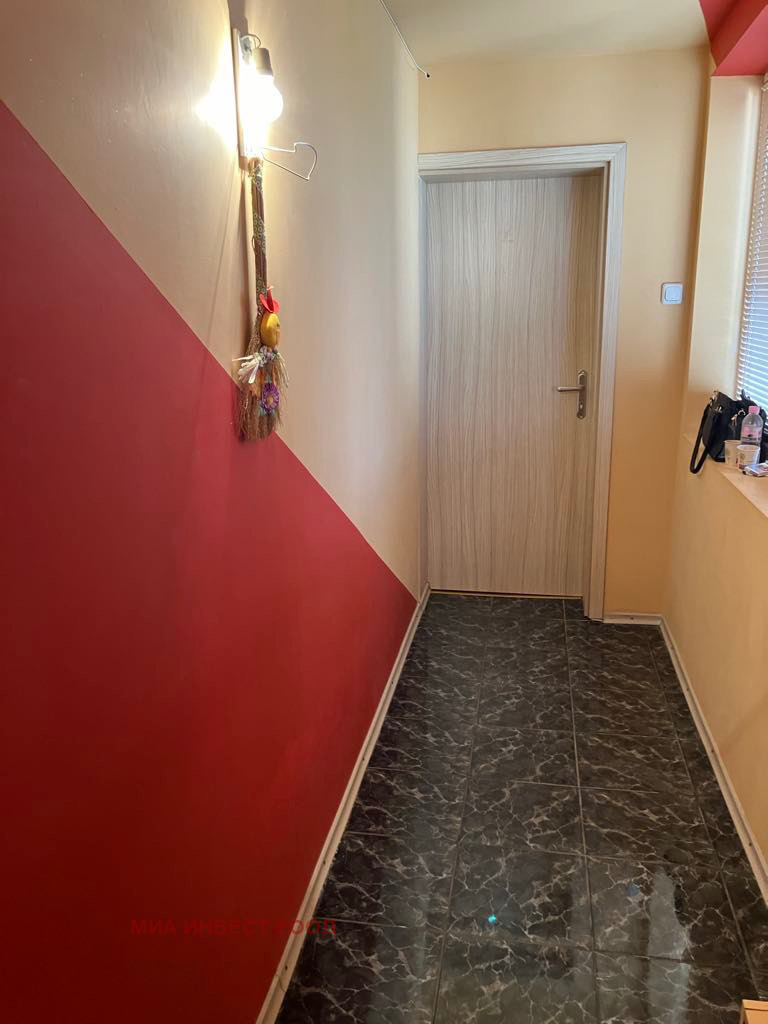 Продава  2-стаен град Враца , Вежен , 62 кв.м | 87424117 - изображение [12]