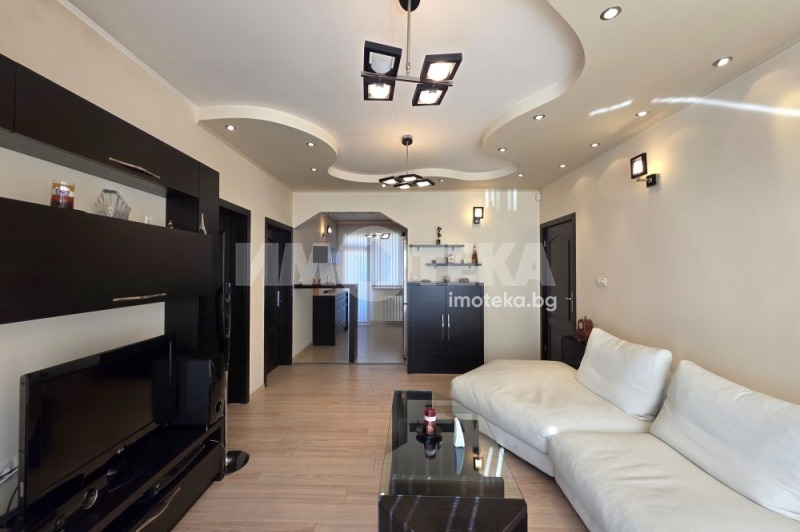 Te koop  2 slaapkamers Sofia , Tsentar , 77 m² | 58691070 - afbeelding [3]