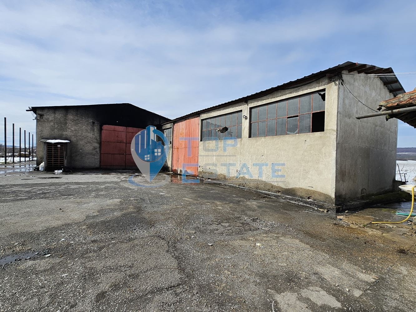 Продава ПРОМ. ПОМЕЩЕНИЕ, гр. Велико Търново, Промишлена зона - Запад, снимка 2 - Производствени сгради - 53991940