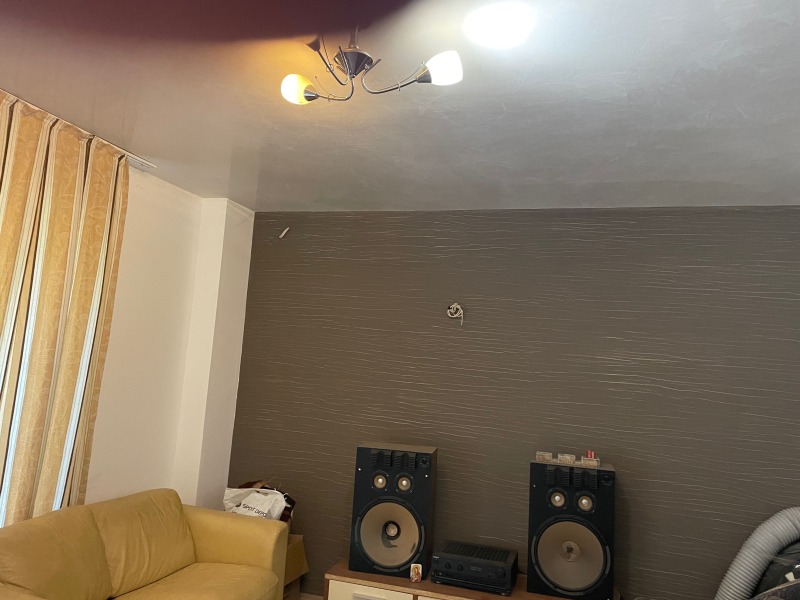 Продава 2-СТАЕН в град Пловдив, Кършияка - 64 кв.м / 105 000 € » 205 362.15 лв., НЕВА