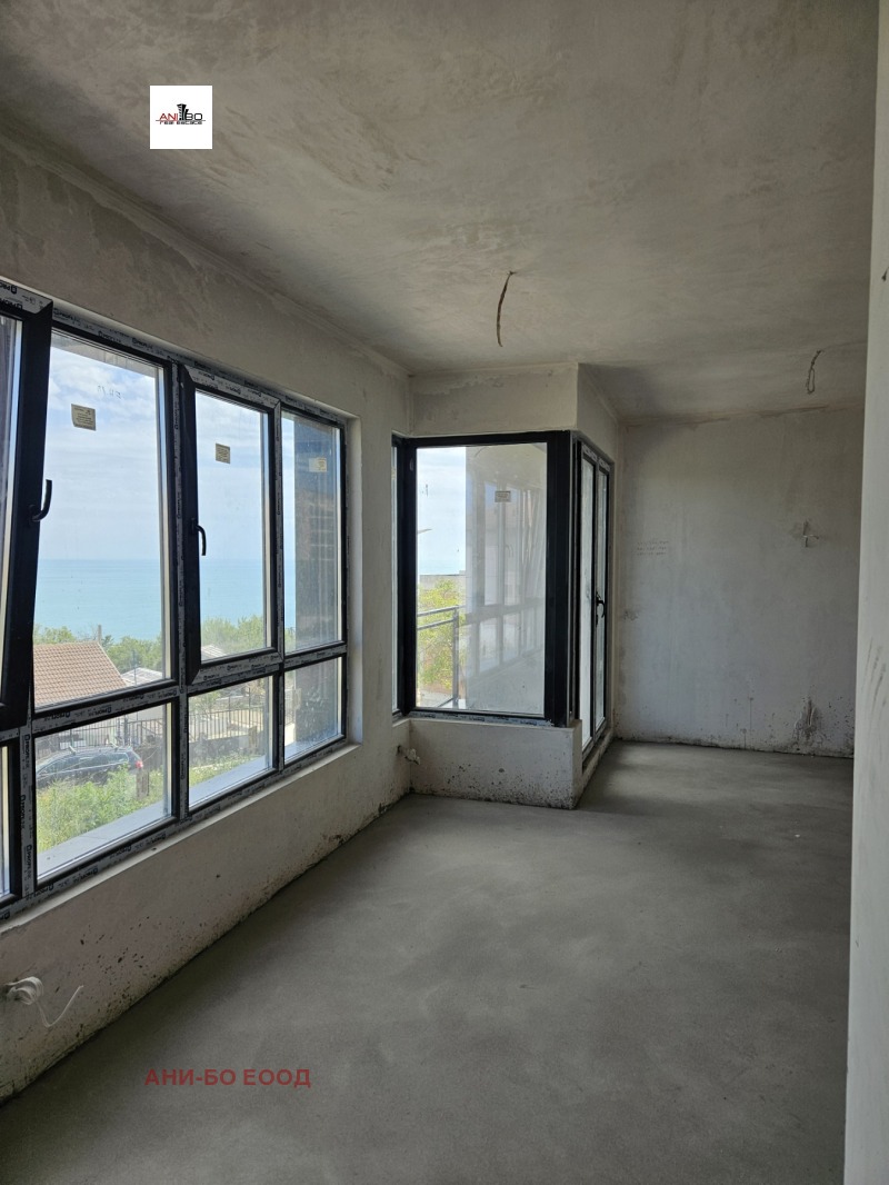 Till salu  Studio Varna , m-t Alen mak , 35 kvm | 50425593 - bild [4]