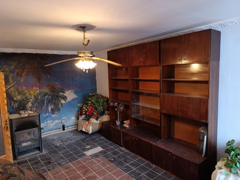 Продава 4-СТАЕН, гр. Етрополе, област София област, снимка 5 - Апартаменти - 53072016