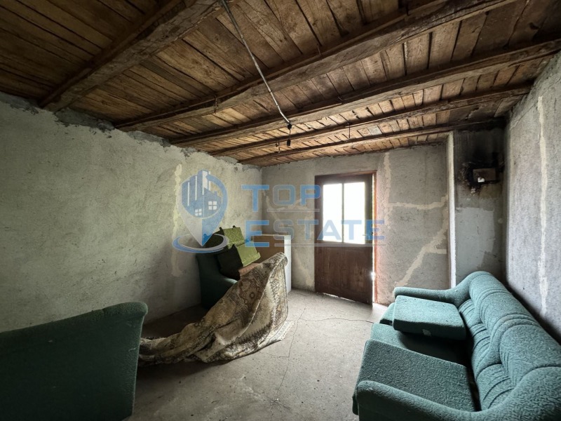 Продава КЪЩА, с. Шарани, област Габрово, снимка 4 - Къщи - 47149466