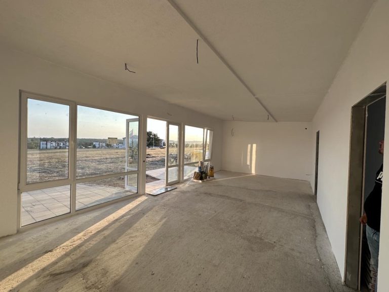 Продава КЪЩА, с. Красново, област Пловдив, снимка 4 - Къщи - 52710616