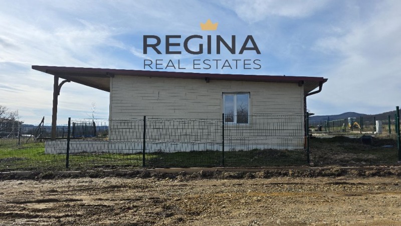 Продава КЪЩА, с. Красново, област Пловдив, снимка 2 - Къщи - 52710616