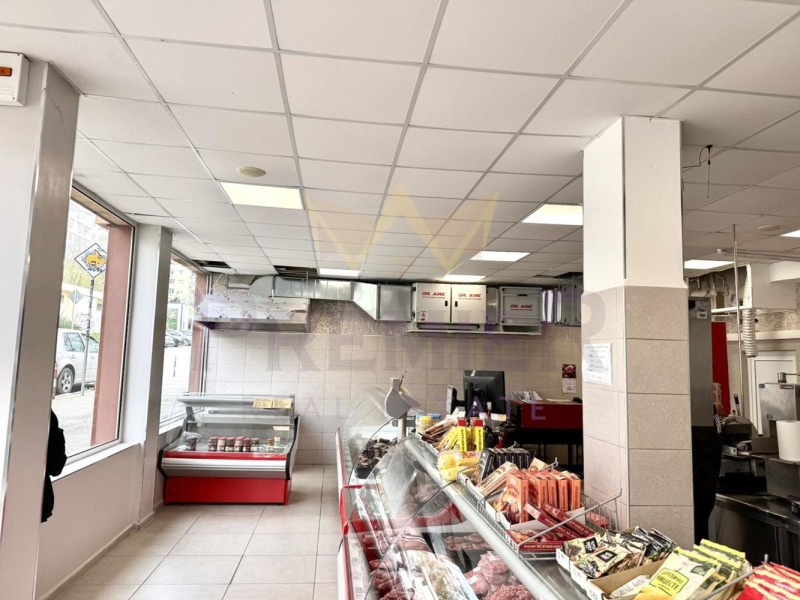 In vendita  Negozio Varna , Vazragdane 2 , 103 mq | 46975169 - Immagine [2]