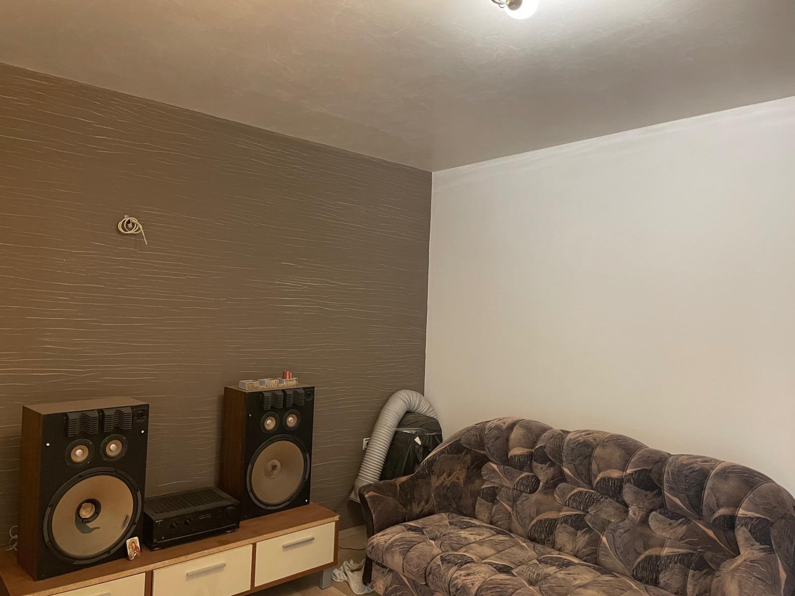 Продава 2-СТАЕН, гр. Пловдив, Кършияка, снимка 2 - Апартаменти - 47699165