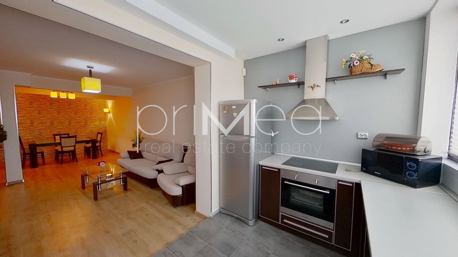 Продава 3-СТАЕН, гр. Бургас, Възраждане, снимка 2 - Апартаменти - 54146272