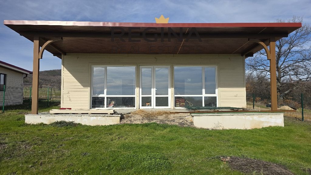 Продава КЪЩА, с. Красново, област Пловдив