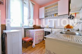 2 dormitoare Țentâr, Sofia 5